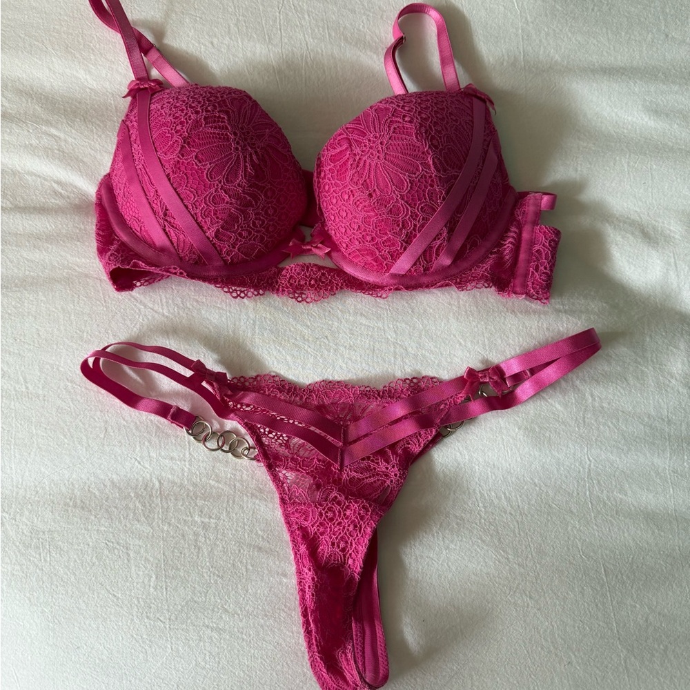 Elegant Pink Lace Lingerie Set